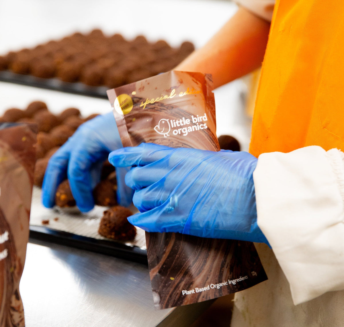 packing macaroons